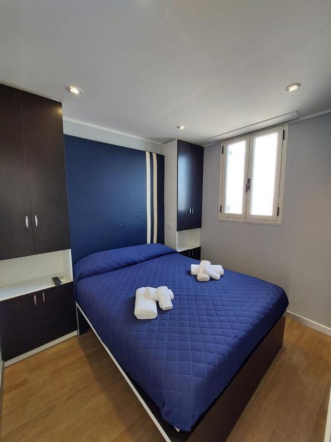 La Stanza Sul Porto Di Piccina Piccina Con Bagno Privato E Terrazzino Vista Mare Amalfi