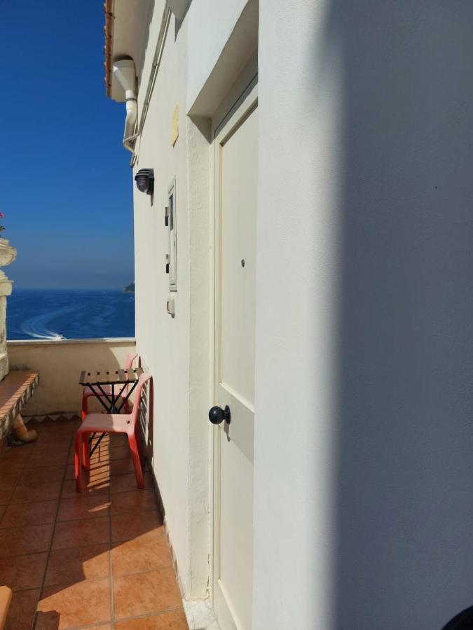 La Stanza Sul Porto Di Piccina Piccina Con Bagno Privato E Terrazzino Vista Mare Gasthof