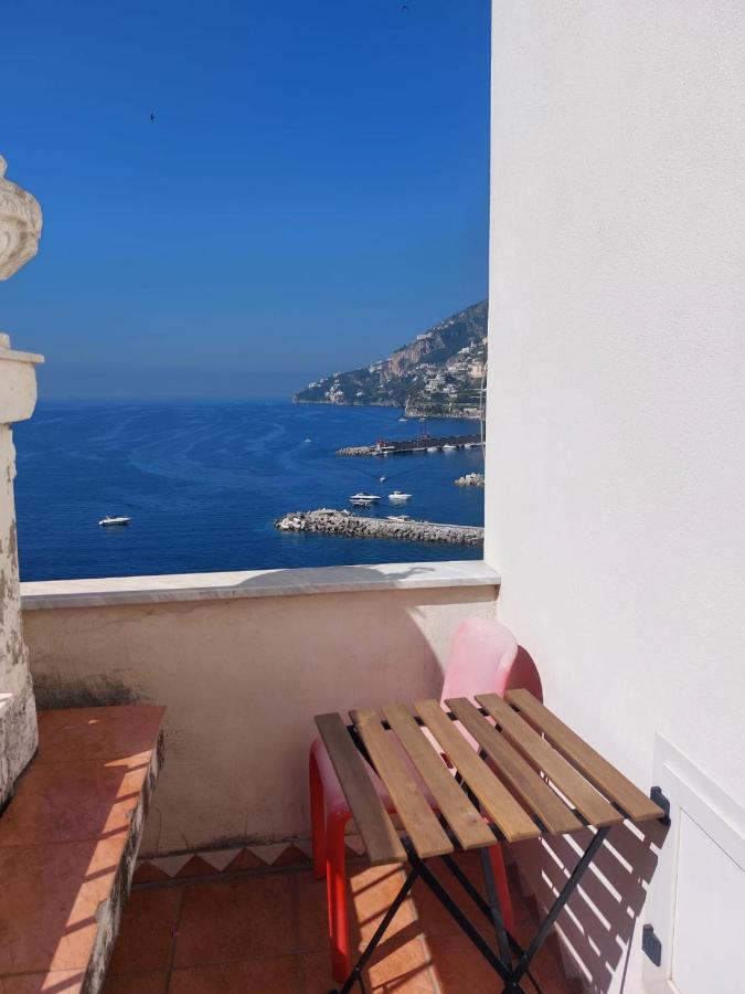 La Stanza Sul Porto Di Piccina Piccina Con Bagno Privato E Terrazzino Vista Mare Amalfi